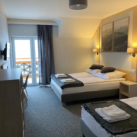 Karolowy Pokoje&apartamenty Gasthof *