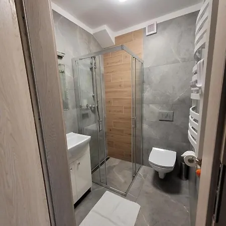 Karolowy Pokoje&apartamenty Гостевой дом Устронь