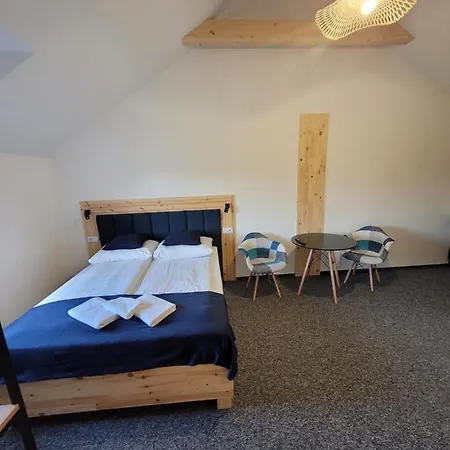 Karolowy Pokoje&apartamenty Gasthof
