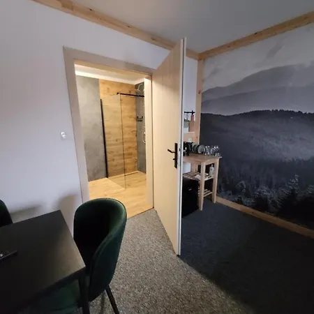 Karolowy Pokoje&apartamenty