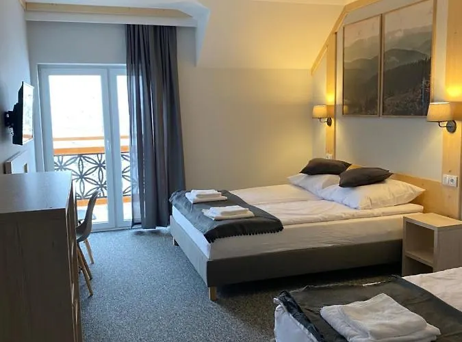 Karolowy Pokoje&apartamenty Guest house 3*