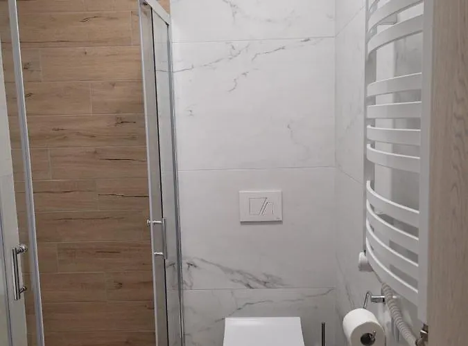 בית הארחה Karolowy Pokoje&apartamenty